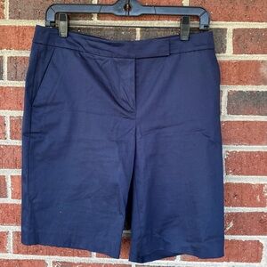 Women’s Talbots walking golf shorts size 8 p petite blue cotton